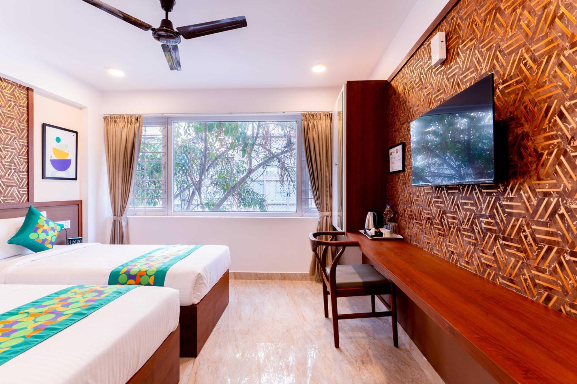 Treebo Emirates Suites Indiranagar Bangalore Eksteriør bilde